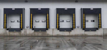 購入 全車両用の耐候荷乗ドックシェルター -35°C~70°C 動作温度 online manufacture