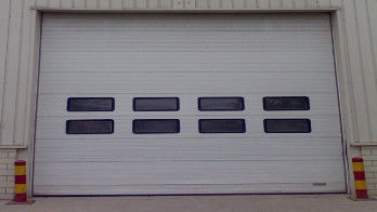 購入 速いガレージの産業区分ドアは40mmの鋼鉄パネルISO 9001/セリウムによって絶縁されました online manufacture