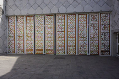 購入 厚さ 57mm 産業用折りたたみのドア 保守費が少ない 調整可能なパターン online manufacture