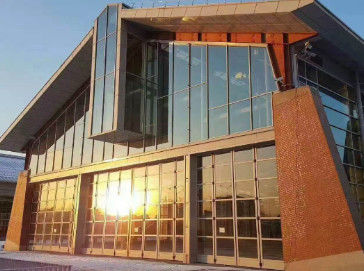 購入 アルミ合金透明折りたたみドア 商用ショールーム用 自動車4Sストア online manufacture