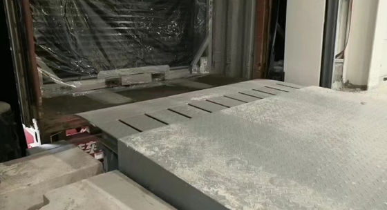 望遠鏡式液圧積載ドックレベル 調整可能なモーターパワー 1.1KW 380V 50HZ